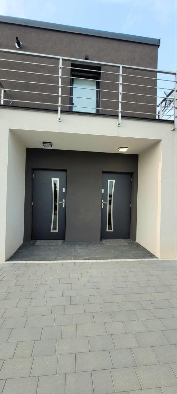 Bast 17 Dom Duzy Parking , Mandoria , Ptak , 2 Sypialnie Lub 1 Sypialnia, Taras , Autostrada A1, Kalinowskiego 17E Wifi Łódź Exterior foto